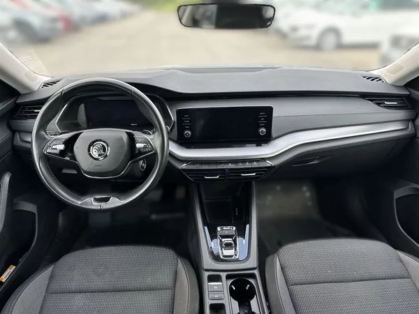 Škoda Octavia Combi 2.0 TDI 4x4 DSG Ambition - foto 5
