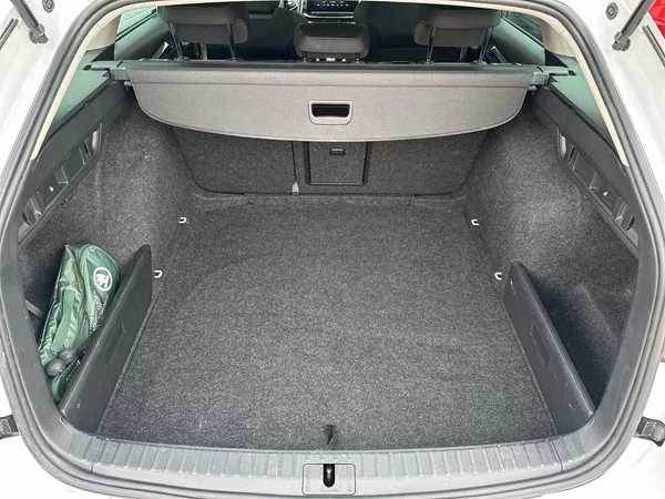 Škoda Octavia Combi 2.0 TDI DSG Style + - foto 26