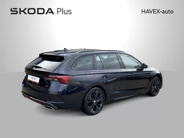 Škoda Octavia Combi 2.0 TDI DSG RS - foto 2