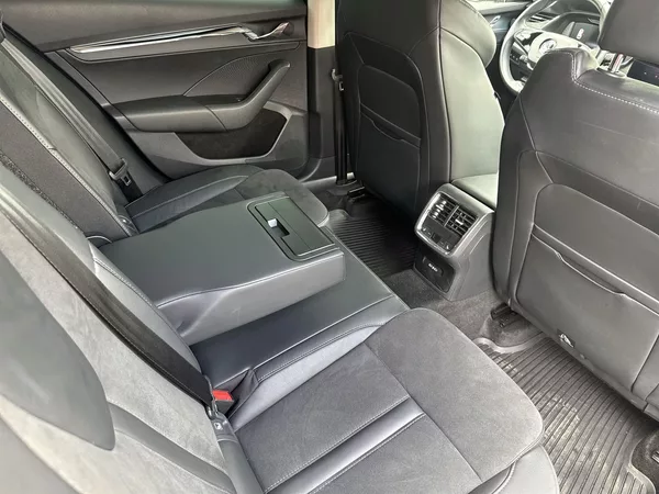 Škoda Octavia Combi 1.5 TSI M-HEV DSG Style - foto 10
