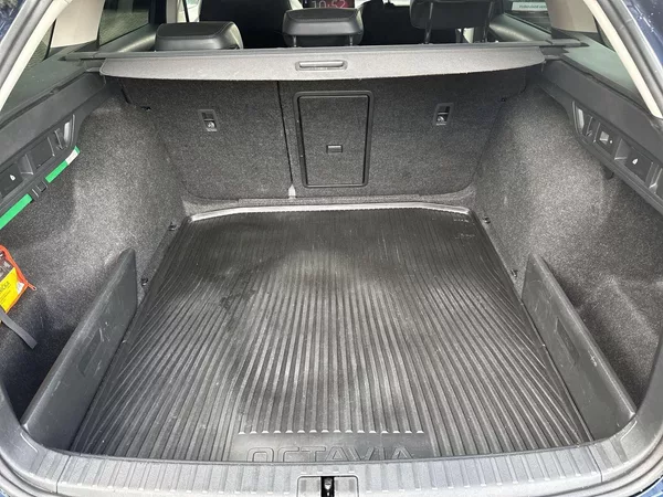 Škoda Octavia Combi 1.5 TSI M-HEV DSG Style - foto 30