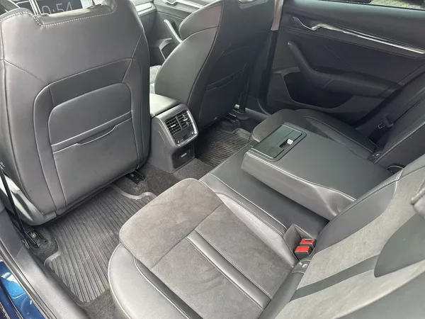 Škoda Octavia Combi 1.5 TSI M-HEV DSG Style - foto 8