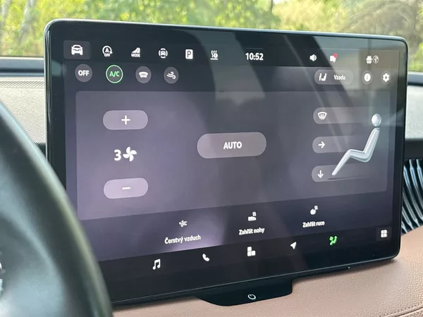 Škoda Superb 2.0 TDI 4x4 DSG L&K - foto 14