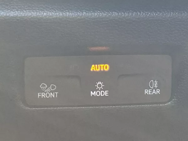 Škoda Superb 2.0 TDI 4x4 DSG L&K - foto 16