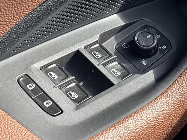 Škoda Superb 2.0 TDI 4x4 DSG L&K - foto 17