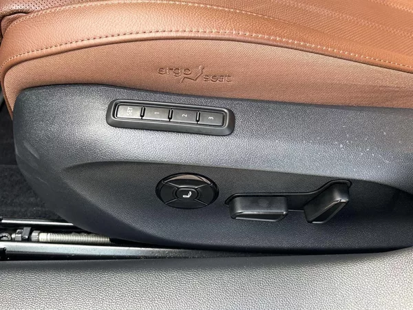 Škoda Superb 2.0 TDI 4x4 DSG L&K - foto 25