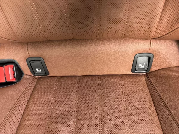 Škoda Superb 2.0 TDI 4x4 DSG L&K - foto 28
