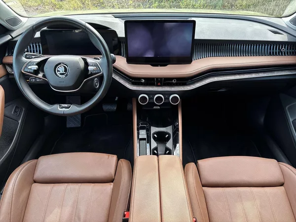 Škoda Superb 2.0 TDI 4x4 DSG L&K - foto 5
