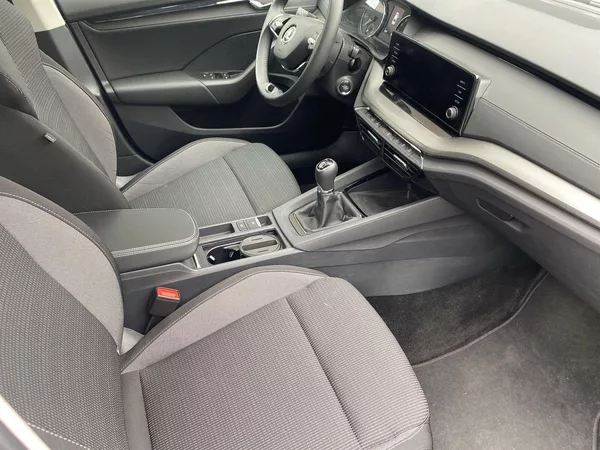 Škoda Octavia 1.5 TSI Ambition - foto 10