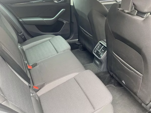 Škoda Octavia 1.5 TSI Ambition - foto 11
