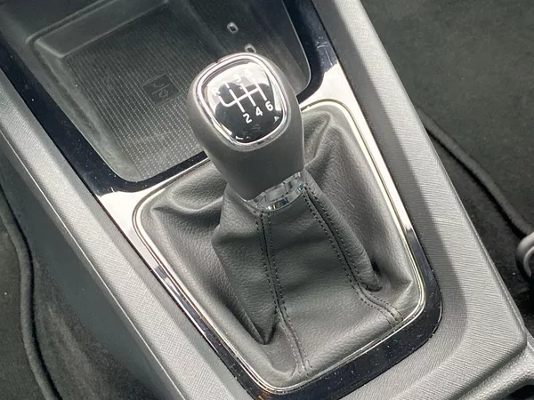 Škoda Octavia 1.5 TSI Ambition - foto 16