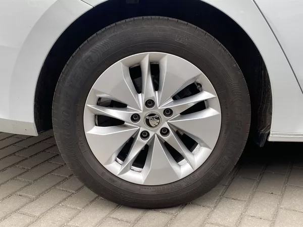 Škoda Octavia 1.5 TSI Ambition - foto 29