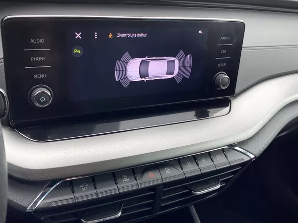 Škoda Octavia 1.5 TSI Ambition+ - foto 10