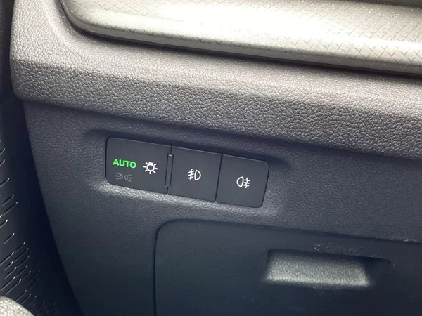 Škoda Octavia 1.5 TSI Ambition+ - foto 21