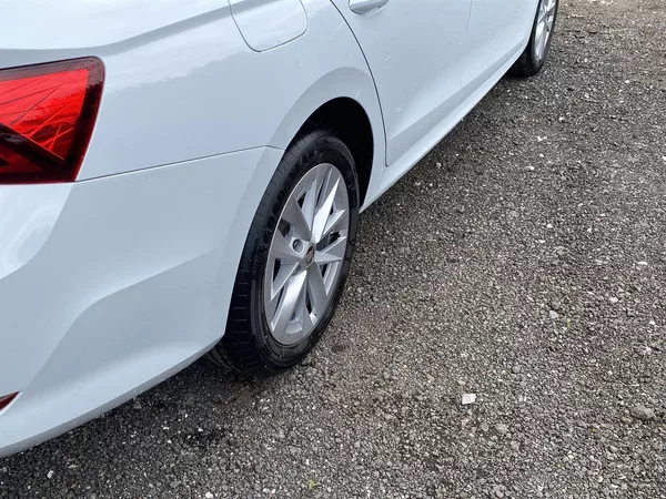 Škoda Octavia 1.5 TSI Ambition+ - foto 29