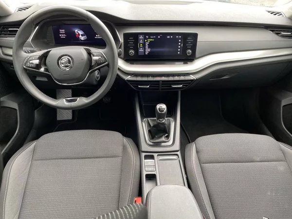 Škoda Octavia 1.5 TSI Ambition+ - foto 5