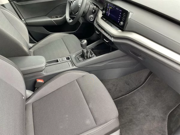Škoda Octavia 1.5 TSI Ambition+ - foto 8