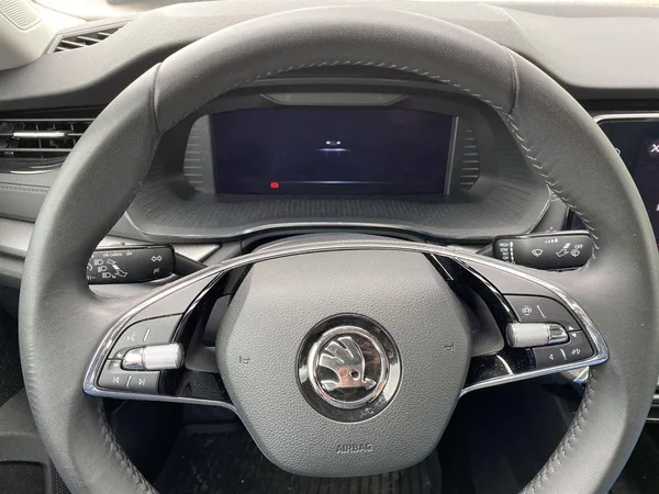 Škoda Octavia 1.5 TSI Ambition+ - foto 17