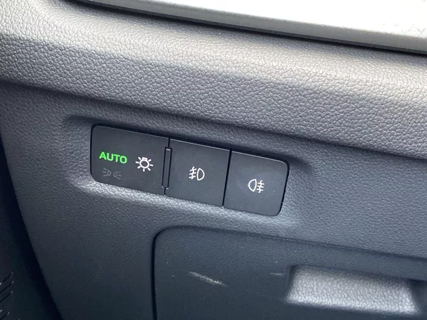 Škoda Octavia 1.5 TSI Ambition+ - foto 21