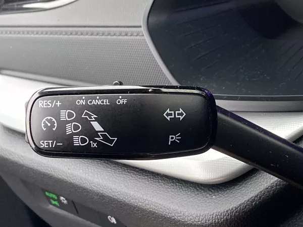 Škoda Octavia 1.5 TSI Selection - foto 19