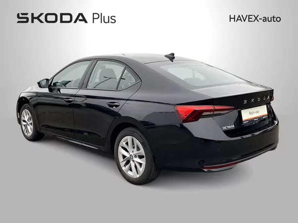 Škoda Octavia 1.5 TSI Selection - foto 28