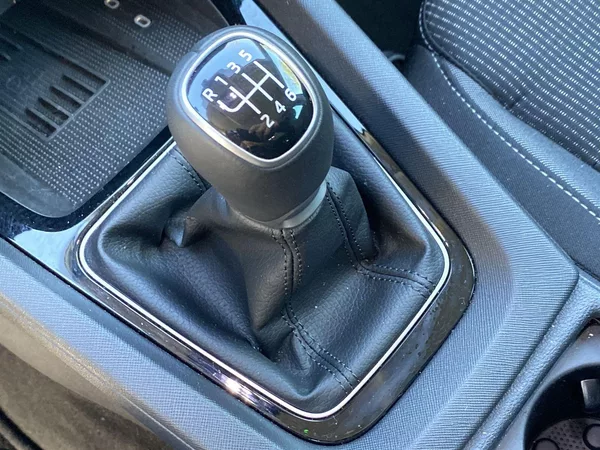 Škoda Octavia 1.5 TSI Selection - foto 16