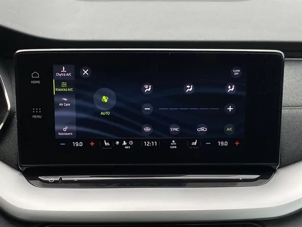 Škoda Octavia 2.0 TDI Style + - foto 14