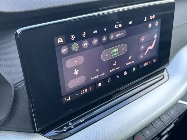 Škoda Octavia 1.5 TSI Selection - foto 14