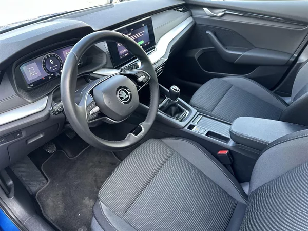 Škoda Octavia 1.5 TSI Selection - foto 7