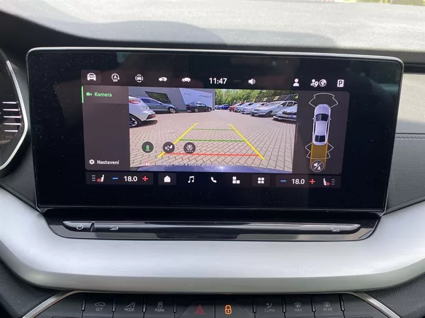 Škoda Octavia 1.5 TSI Selection - foto 13
