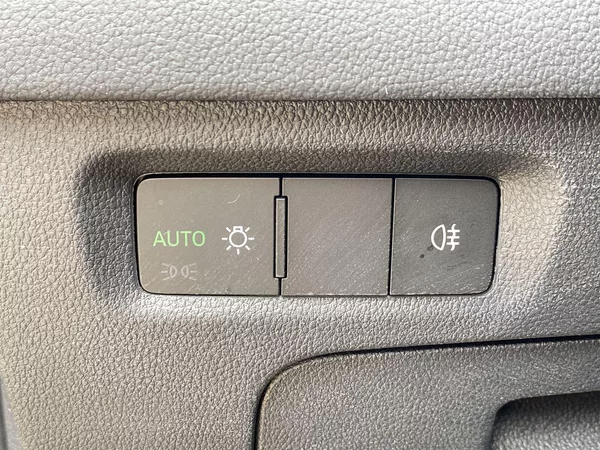 Škoda Octavia 1.5 TSI Selection - foto 19