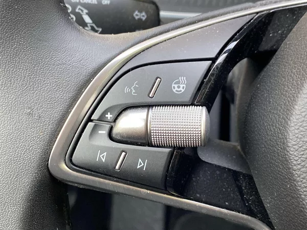 Škoda Octavia 1.5 TSI Selection - foto 22