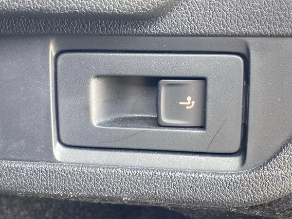 Škoda Octavia 1.5 TSI Selection - foto 29
