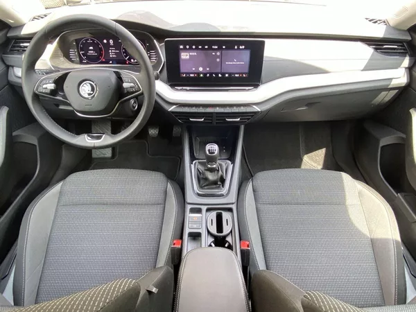 Škoda Octavia 1.5 TSI Selection - foto 5