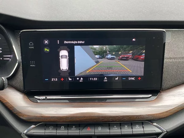 Škoda Octavia Combi 2.0 TDI DSG Scout - foto 13