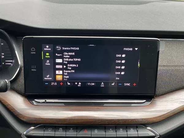 Škoda Octavia Combi 2.0 TDI DSG Scout - foto 14