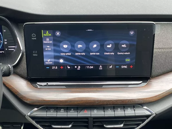 Škoda Octavia Combi 2.0 TDI DSG Scout - foto 15