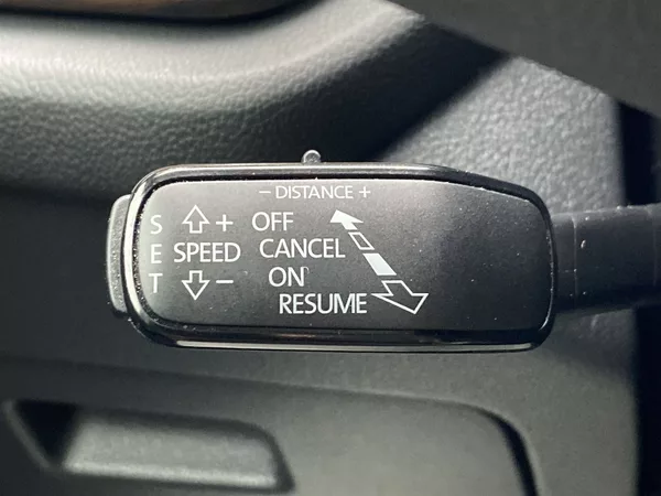 Škoda Octavia Combi 2.0 TDI DSG Scout - foto 20