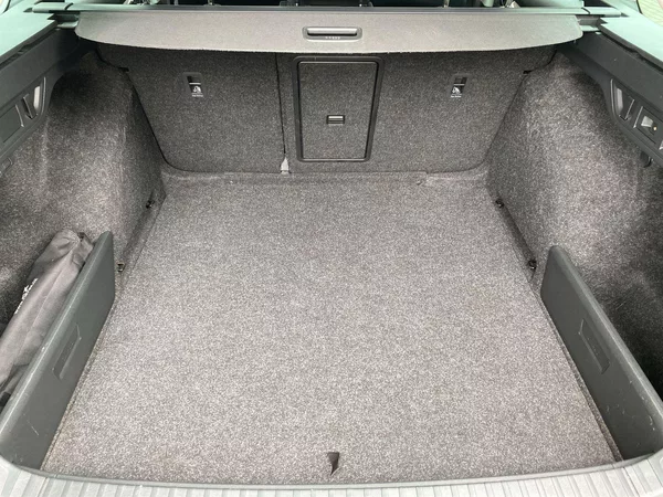 Škoda Octavia Combi 2.0 TDI DSG Scout - foto 30