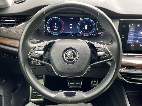 Škoda Octavia Combi 2.0 TDI DSG Scout - foto 6