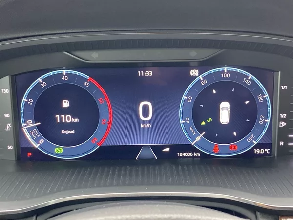 Škoda Octavia Combi 2.0 TDI DSG Scout - foto 7