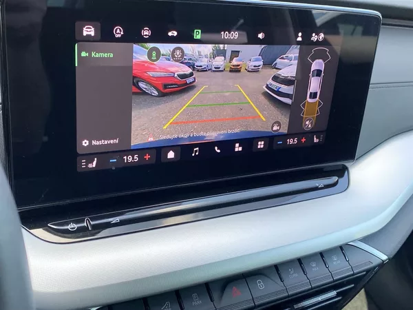 Škoda Octavia 1.5 TSI Selection - foto 12