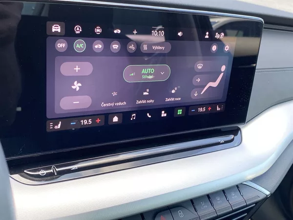 Škoda Octavia 1.5 TSI Selection - foto 14