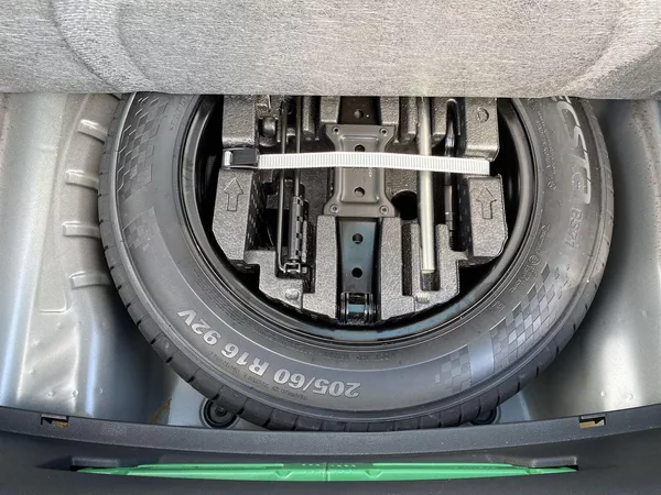 Škoda Octavia 1.5 TSI Selection - foto 30
