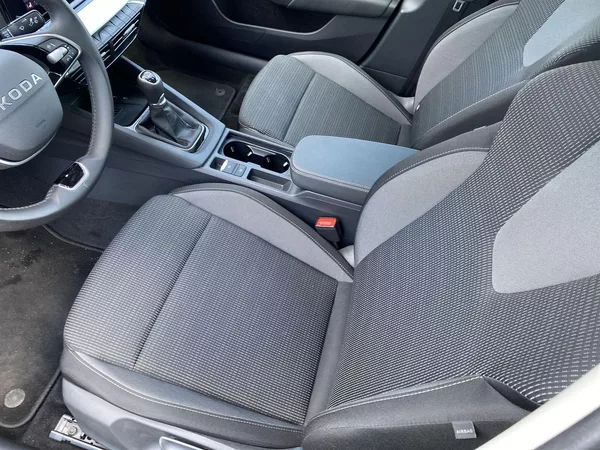 Škoda Octavia 1.5 TSI Selection - foto 6