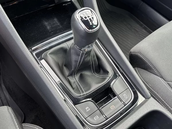 Škoda Karoq 1.5 TSI Sportline - foto 16
