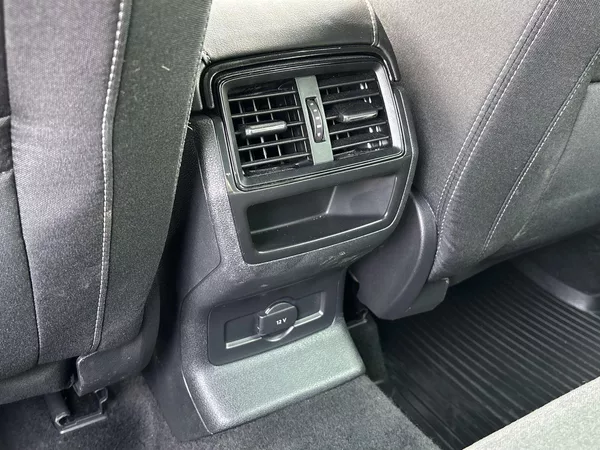 Škoda Karoq 1.5 TSI Sportline - foto 27