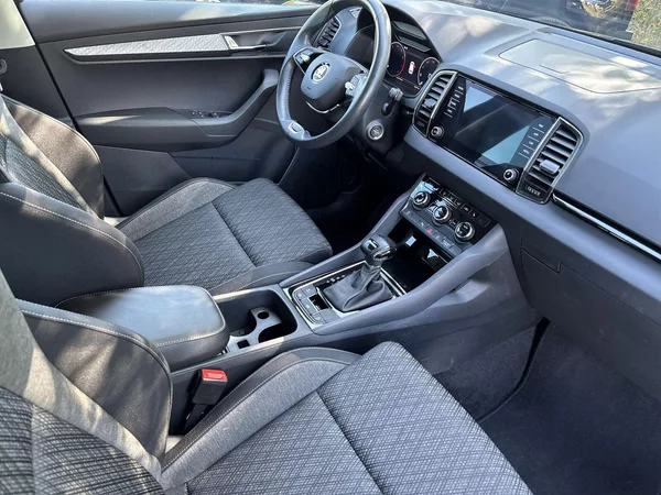 Škoda Karoq 1.5 TSI DSG Style+ - foto 10