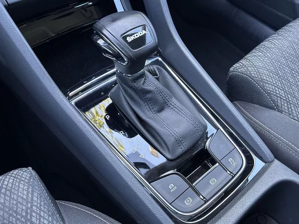 Škoda Karoq 1.5 TSI DSG Style+ - foto 16