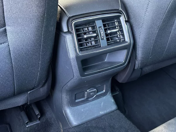 Škoda Karoq 1.5 TSI DSG Style+ - foto 29